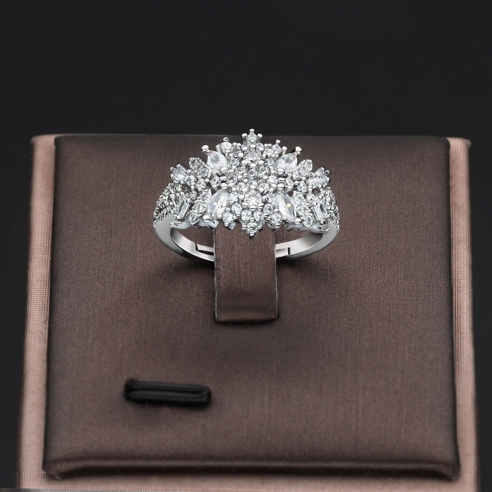 4 pieces of bride zirconia complete set of womens party jewelry Dubai Nigeria CZ crystal wedding necklace set241105