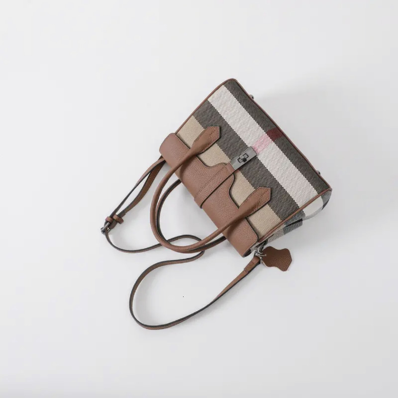 Women's 2022 New Handbags Fashion Design Large Check Canvas Leather Messenger Bags Casual Shopping Ladies Handba ddmymarket