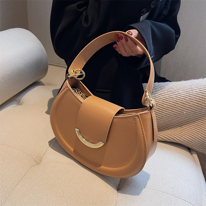 Designer's new women's fashionable simple handbag Western solid color texture single shoulder crossbody bag