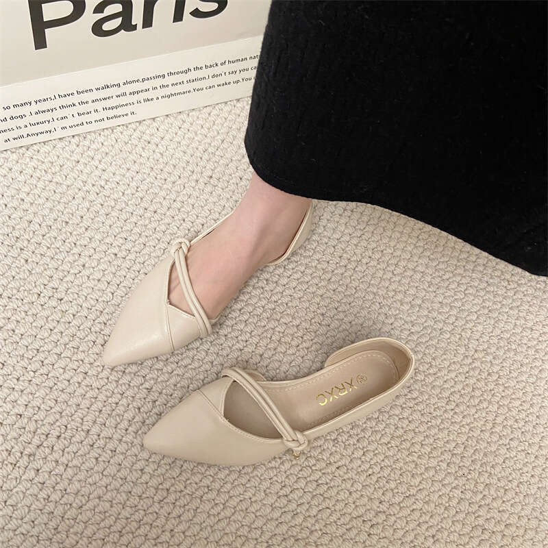 Fairy Style Gentle Shallow Mouth Single Women's Korean Version Spring New Item Pearl Leather Soft Sole Side Hollow Pointed Flat Bottom Scoop Shoe