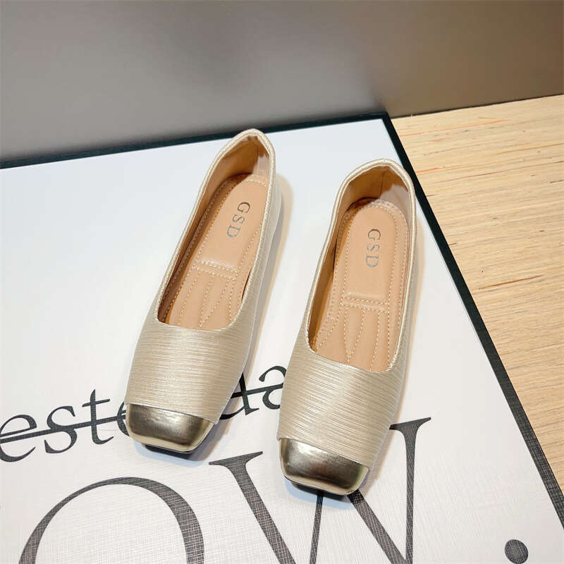 French Single Shoe Women's 2024 Spring And Summer New Versatile Square Toe Shallow Mouth Small Fragrant Style Scoop Gentle Flat Bean Shoes
