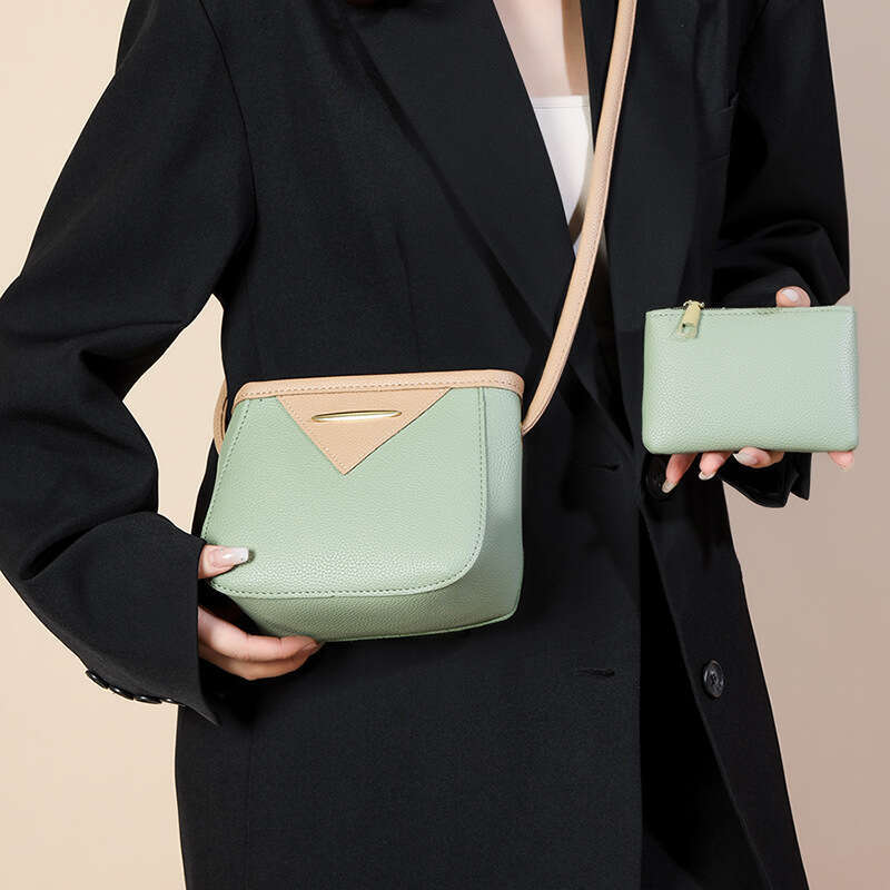 Women's 2024 New High Beauty Exquisite Splicing Design Single Shoulder Small Square Creative Solid Color Commuter Bag
