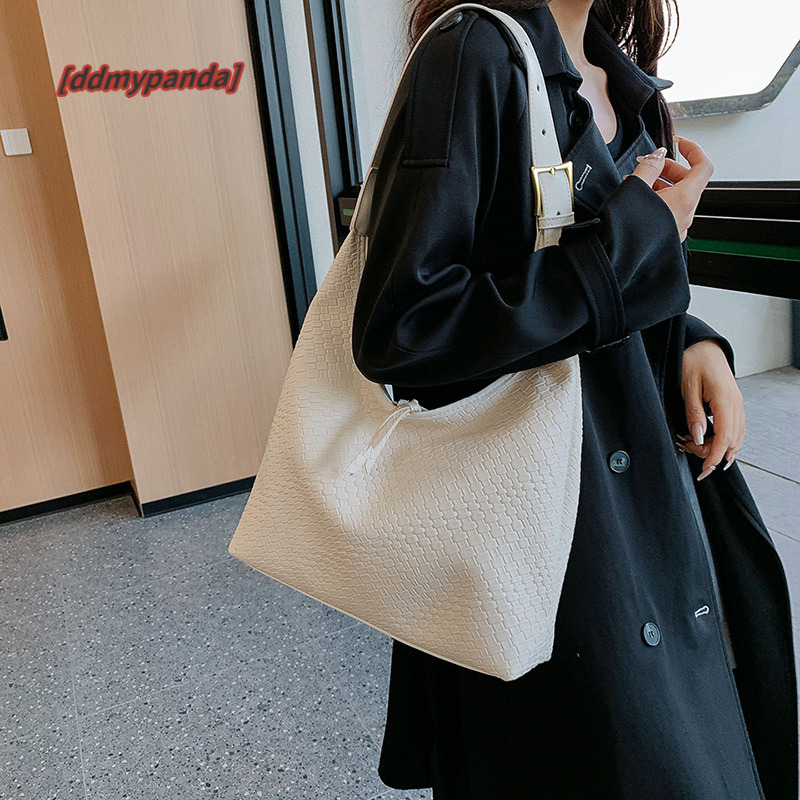 High end, large capacity commuting tote dumpling shoulder women's versatile 2024 armpit bag, niche #31 ddmypanda