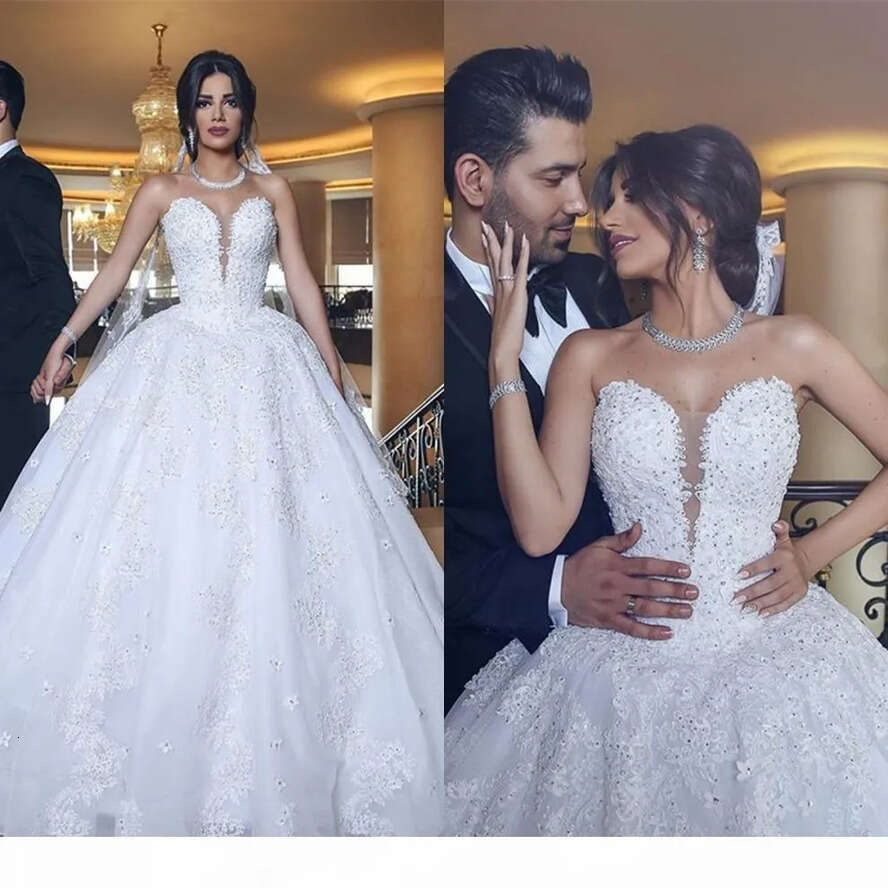 Gorgeous Ball Gown Dresses Sweetheart Necke Lace Applique Beaded Tulle Or Length Plunging Wedding Gowns Vestido De Novia S