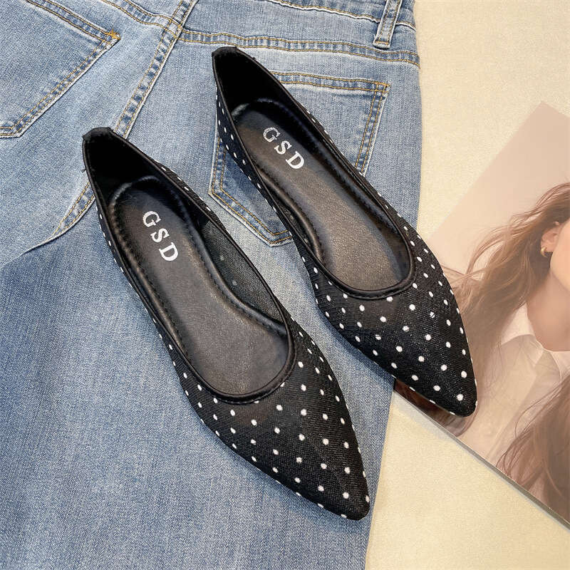 Sandals Fashion Korean Version Spring And Summer New Breathable Polka Dot Mesh Pointed Toe Comfortable Soft Sole Flat Heel Women's Shoes
