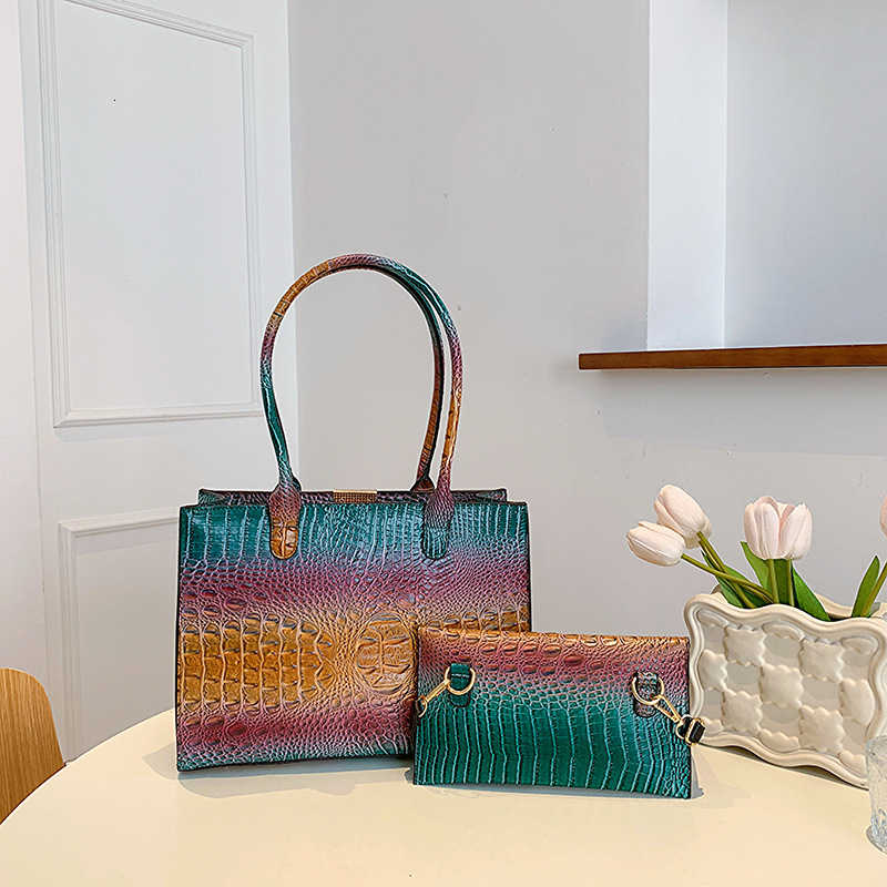 New handheld armpit crossbody bag with designer Brahman Crocodile pattern, fashionable bag