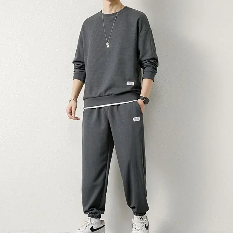 Spring Autumn Long-sleeved Suit Mens T-shirt Casual Set Clothes Solid Color Loose Autumn Sweatshirts Set Men Clothes 241105