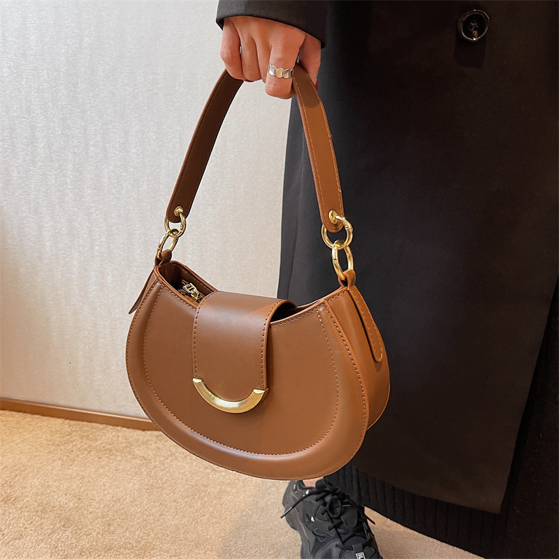 Designer's new women's fashionable simple handbag Western solid color texture single shoulder crossbody bag