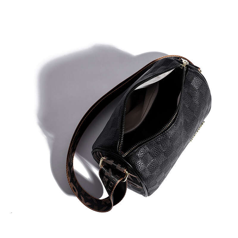 2024 New Women's Pillow Versatile Fashion Shoulder Crossbody Bag
