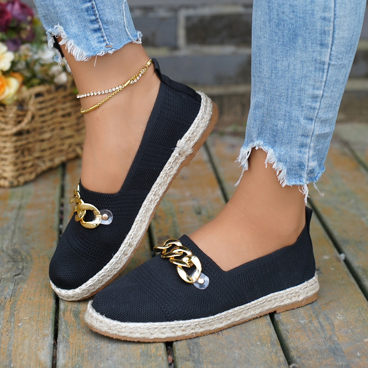 Autumn and winter new metal flat bottom breathable casual single shoes for women, plus plus size hemp rope fly woven one foot lazy shoes for women