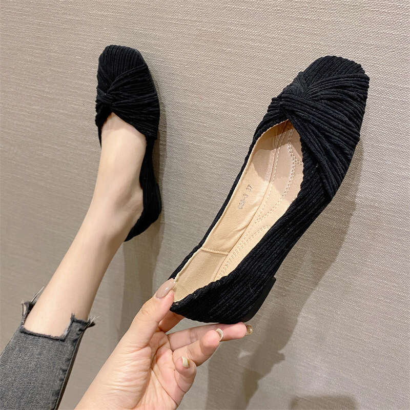 Single Shoe Women's 2023 New Spring/Summer Fairy Style Square Toe Soft Soled Flat Shoes, Light Mouth Versatile Suede Floating Shoes