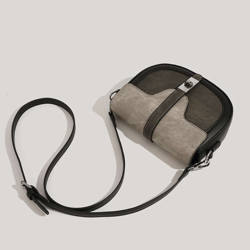 Designer Bag High Quality Women's Shoulder Bag Suede Fashion Versatile Casual Style Crossbody Bag Large Capacity Commuter Simple Saddle Bag Saddl