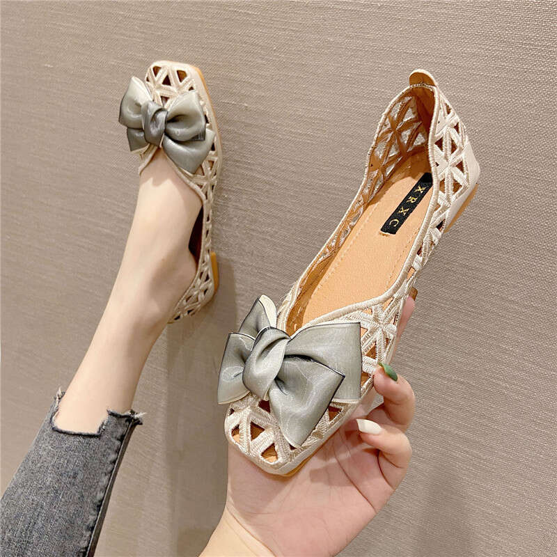 2023 Spring/Summer New Fashionable Hollow Out Ladle Women's Grandma Square Head Follow For Women Soft Bottom Flat Bean Shoes