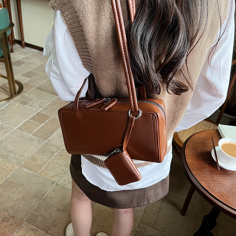 Same One Shoulder Baguette New Armpit Bag Designer Bags Handbags Women