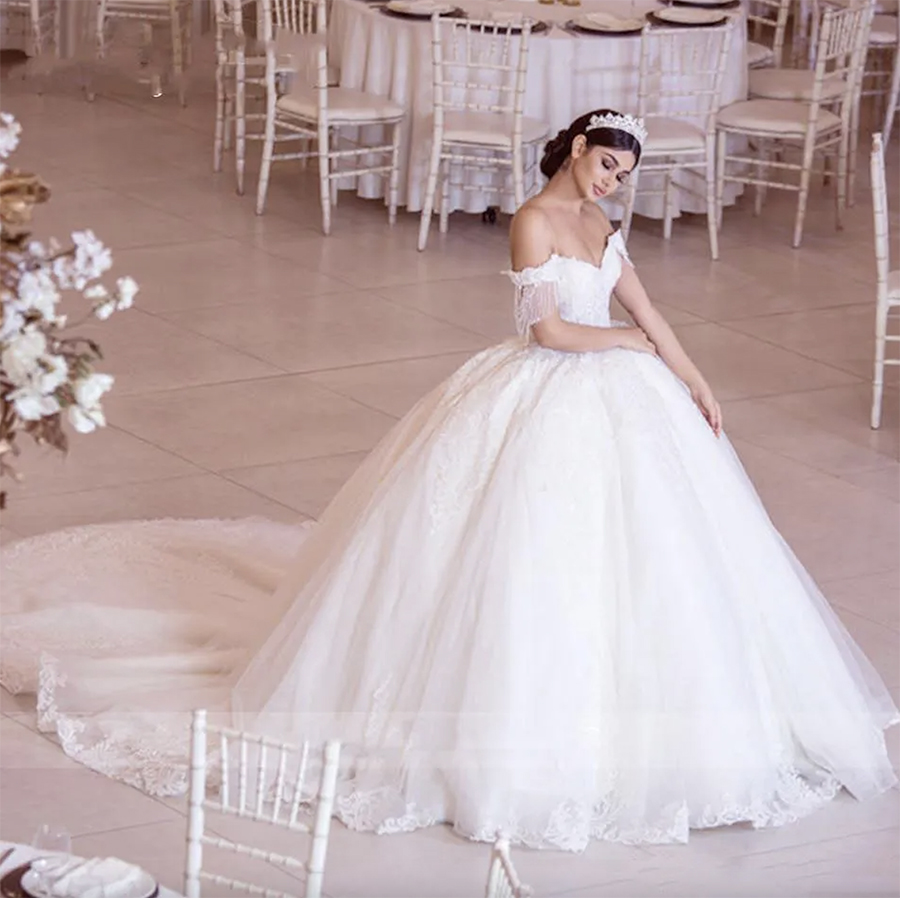 Vestido De Novia Ball Gown Dress Beaded Cap Sleeve Appliqued Sweetheart Royal Train Princess Dubai Arabic Wedding Gowns Free shipping