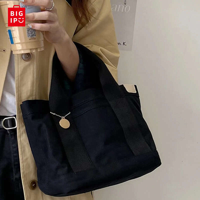 Designer Bag Summer New Japanese Lotte High-Grade Canvas Bag Women's Lunch Bag Tiktok Super Fire Handbag Casual Bag Purseshandbags Womens Bag