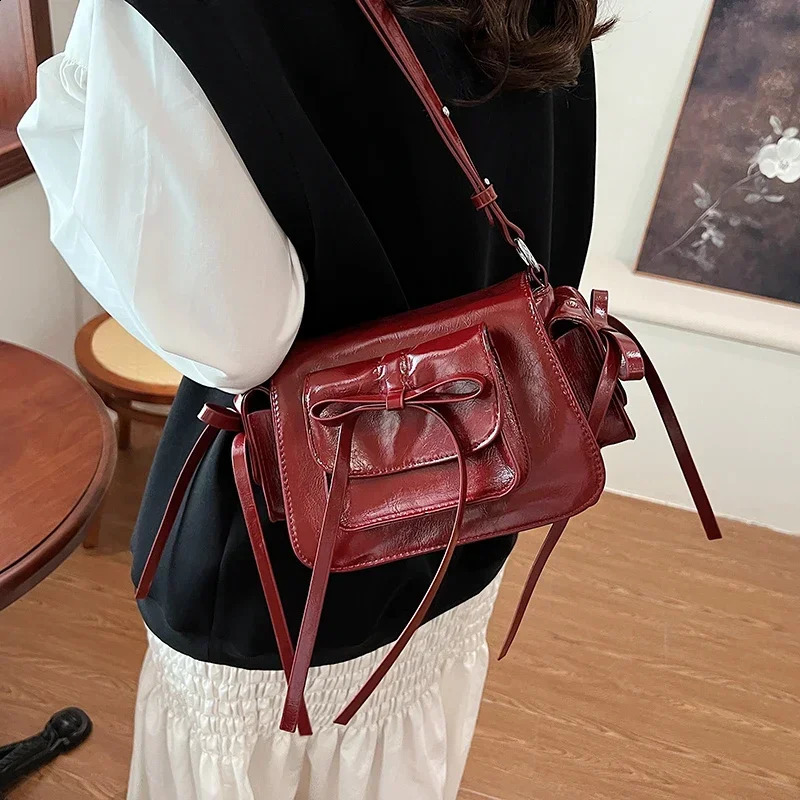 LEFTSIDE Mini PU Leather Shoulder Bag Womens Cross Body Bag Winter Trend Retro Y2K Korean Fashion Bow Handbag 241105