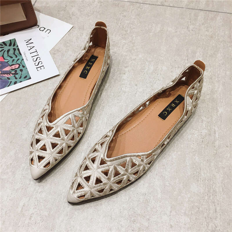 Korean Version Fashionable Versatile Pointed Shallow Mouth Soft Sole Ladies Fairy Hollow Breathable Flat Single Shoes Women