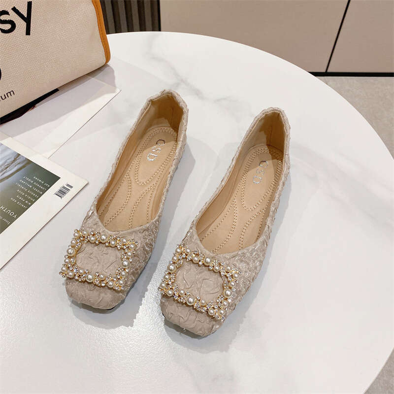Korean Version 2023 Spring/Summer New Single Shoe Women's Head Pearl Buckle Shallow Mouth Flat Sole Soft Face Fairy Scoop Shoes