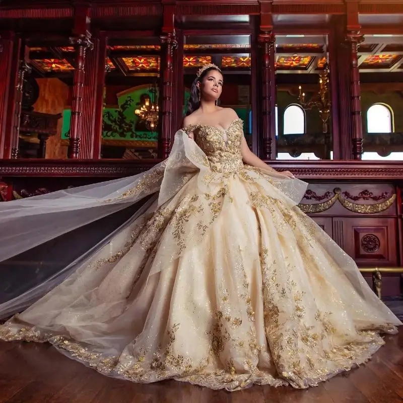 Light Champagne Quinceanera Dresses Off Shoulder Sequin Applique Lace Flower Beads Tull Ball Gown Sweet 16 Dress Vestidos 15 De anos