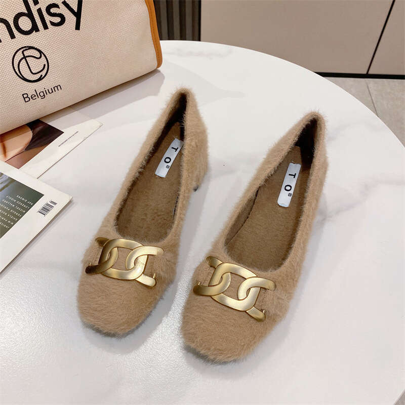2023 Autumn/Winter New Single Women's Head Hairy Metal Buckle Low Heel Outdoor Casual With Velvet Bean Shoes