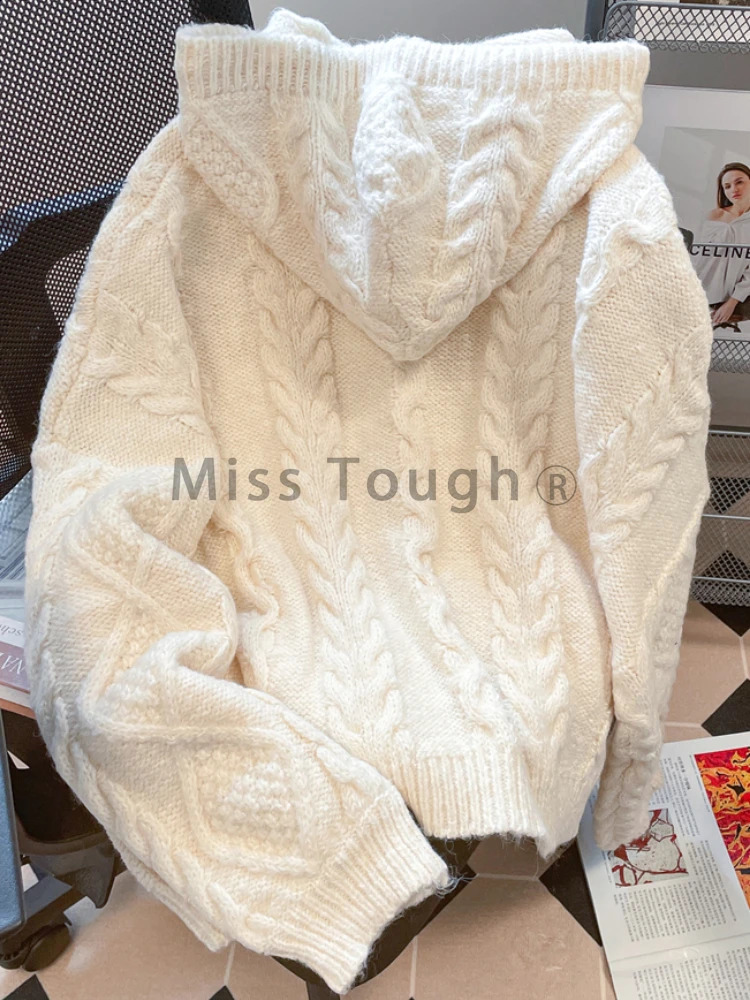 Autumn France Warm Loose Top Chic n Bull Horn Buckle Sweater Female Pretty Fashion Hooded Knitting Cardigan 2024 241105