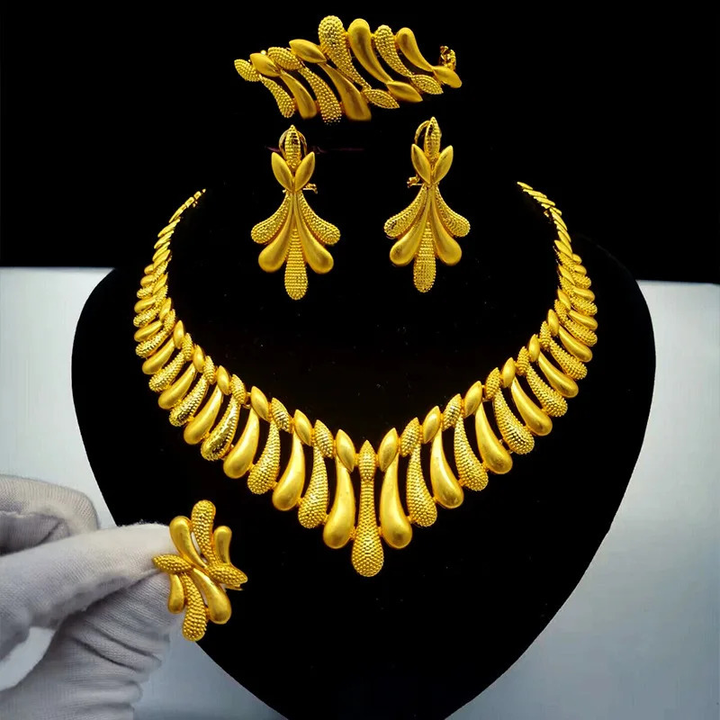 Dubai Gold Bracelet Necklace Earrings 4-piece Set for Women 24K Gold Plated Bracelet Charm Wedding Jewelry241105
