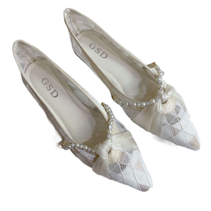Fairy Style Quality Matching Korean Version Spring And Summer New Pearl Mesh Breathable Shallow Toe Flat Women's Sandals