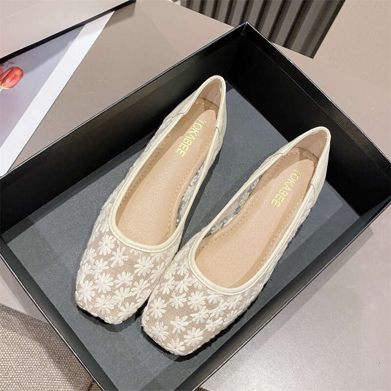 Casual Bean For Women 2023 Summer New Style Korean Edition Breathable Single Shallow Mouth Internet Celebrity Flat Bottom Simple Scoop Shoes