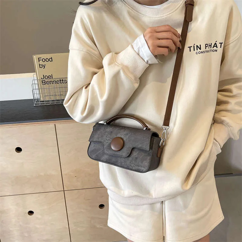 High Quality Real Long Evening Bag Clutch Andiamo With Handle Intrecciato Craftsmanship Cow Leather Women Shoulder Bags Purses Handbags Famous Brand D