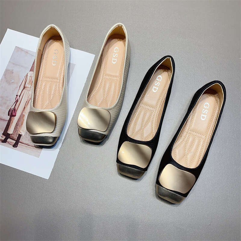 Square Toe Flat Sole Single For Grandmother, Korean Version Spring And Autumn New Women's With Skirts, Scoop Shoes, Soft Soled Bean Shoes