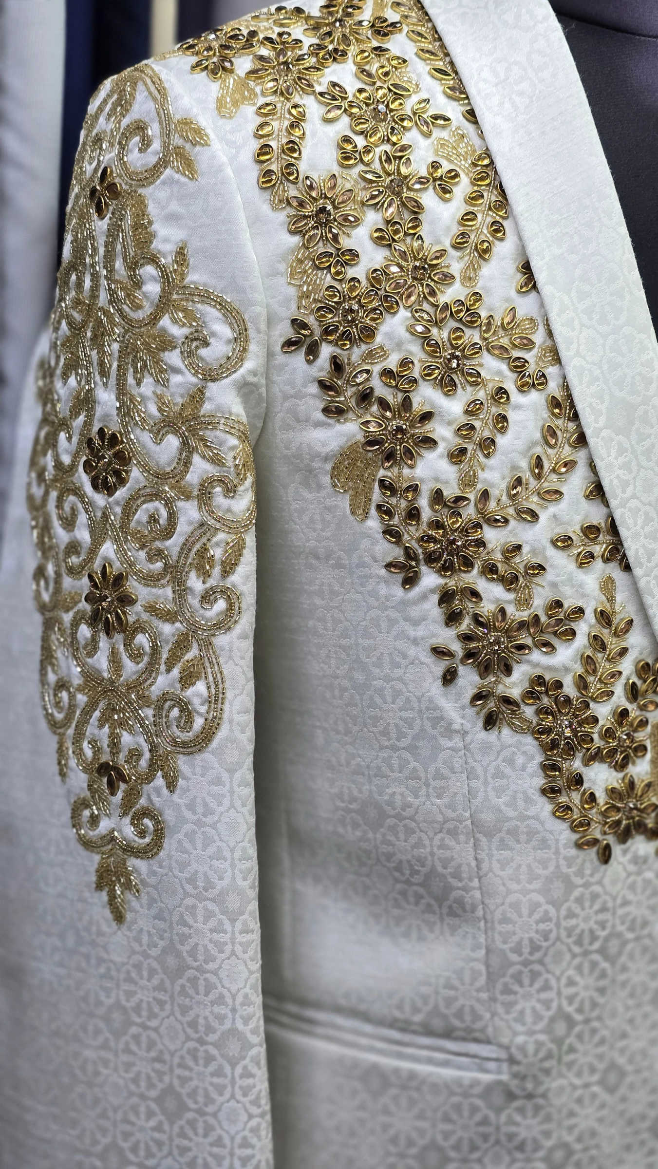 Gorgeous Wedding Suits Shawl Lapel Jacket Appliques Rhinestone 2 Pieces Set Men's Tuxedo One Button Tailored Dinner Prom Groom Blazer Custom Made
