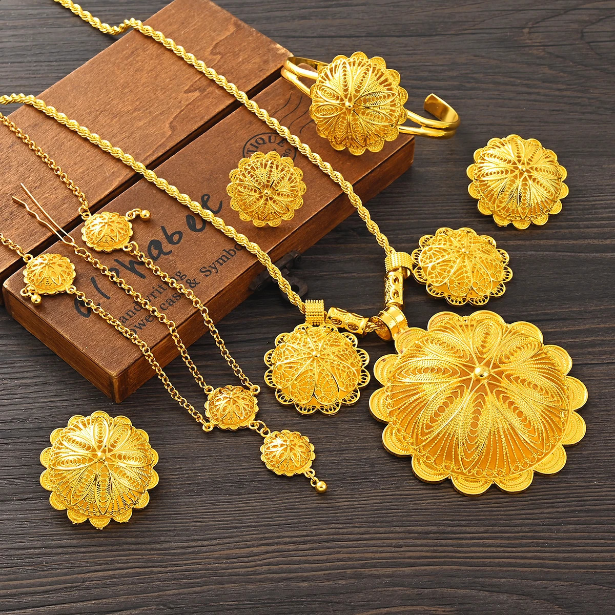 24K Gold Plated Fashion Ethiopian Earrings/Big Pendant/Ring/Bangle Jewelry Sets Gold Plate Africa Bride Wedding Eritrea Set Gift 241105