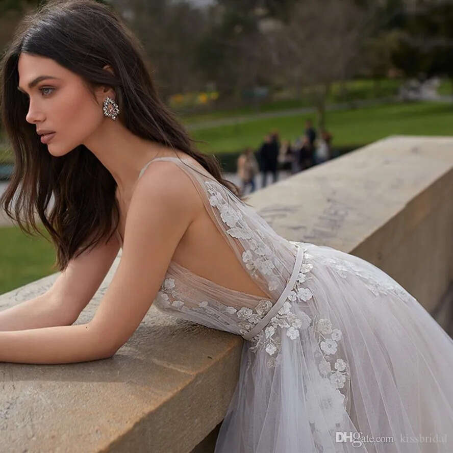 Tulle Newest D A E Wedding Dresses Deep V Necke Open Back Handmade Wers Sweep Train Bridal Gowns Vestido De Novia Estido