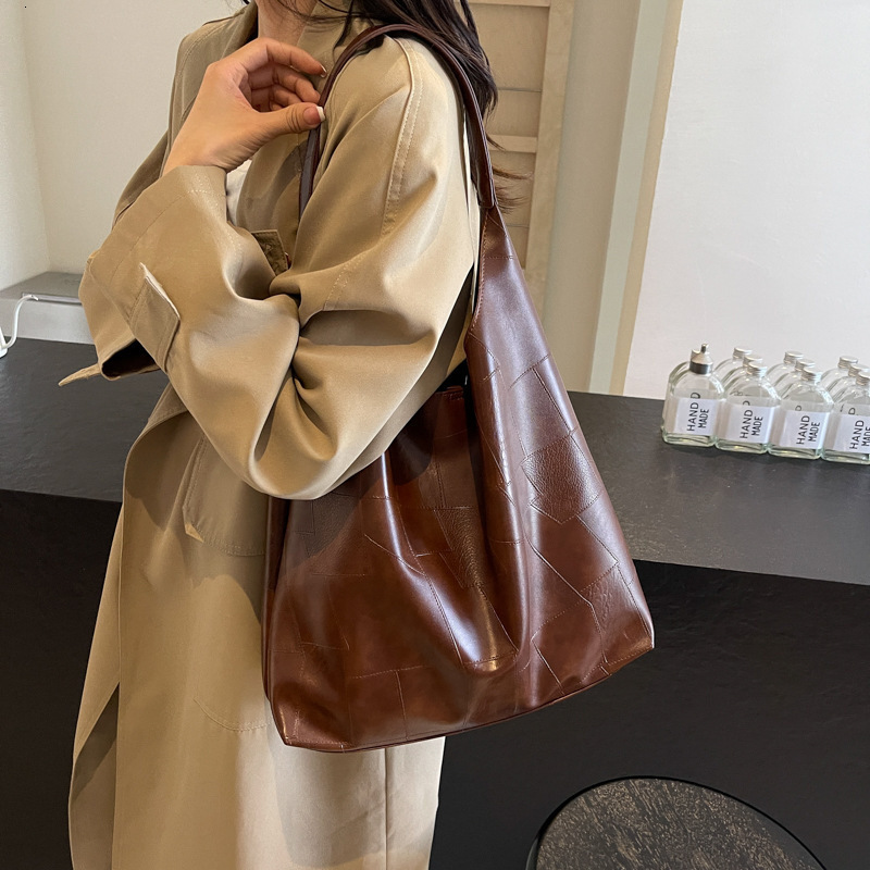 High End Fashion Simple And Lazy Style, Large Capacity Commuting Shoulder Bag, Women's Bag Designer Bags Handbags Women
