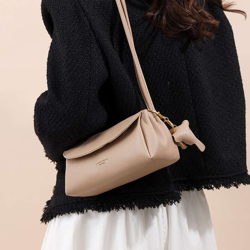 Small 2024 new women's trend fashion versatile shoulder temperament simple casual crossbody small square bag