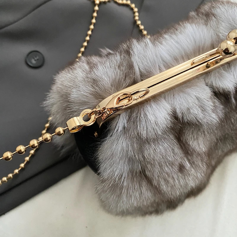 MOODS Soft Plush Evening Bags For Elegant Women Fox Fur Dinner Party Clutch Chain Crossbody Winter Warm er Handbags 241105
