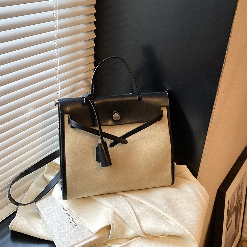 2025 Designer Suede Veet Kelly Women's Autumn/winter New Large Capacity Matte Texture Handheld Crossbody Bag