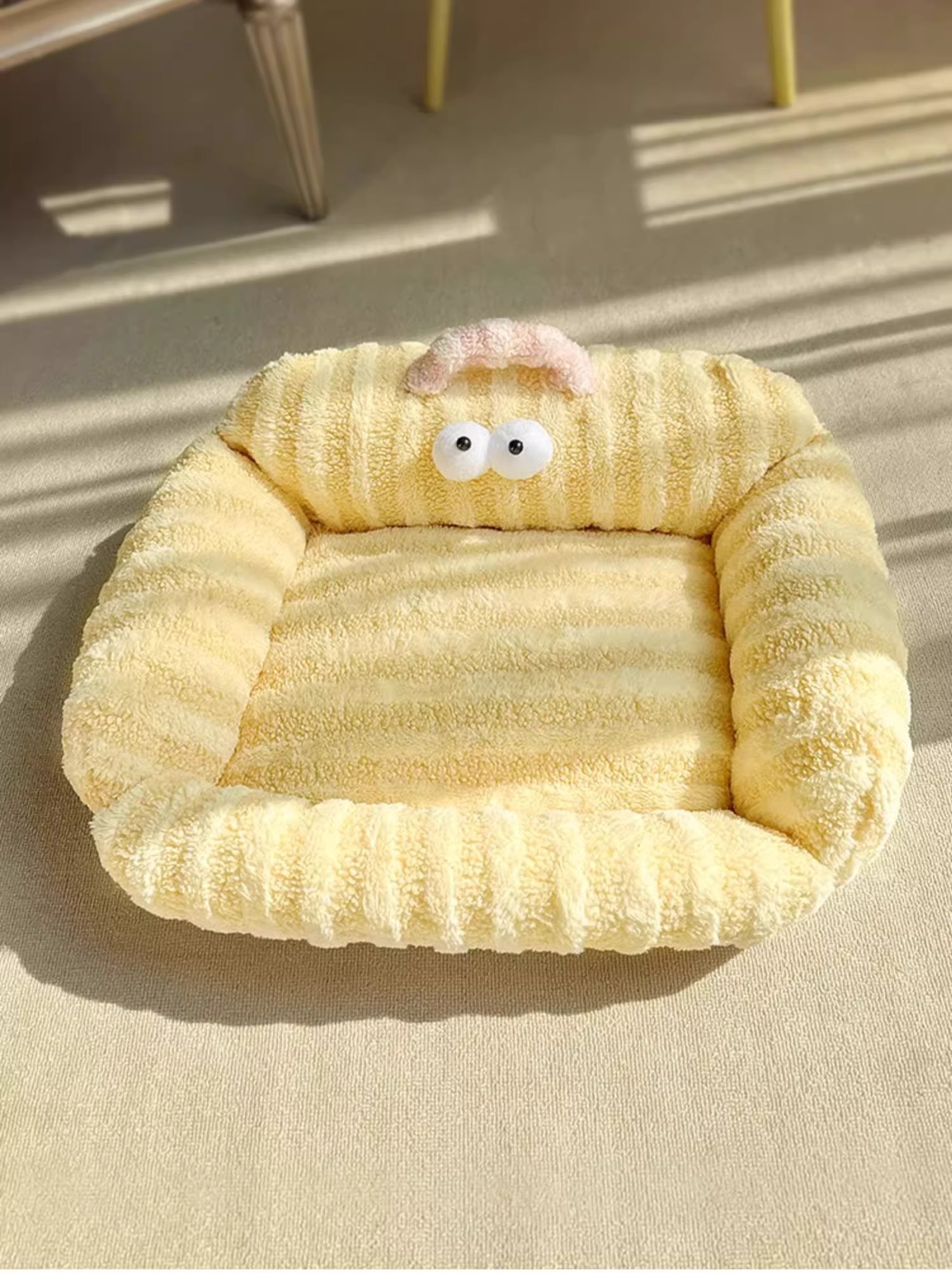 Dog Nest Winter Warm Pet Sofa Small Dog Sleeping Mat Soft Cushion Winter Dog Special Bed Internet Red Cat Nest 59