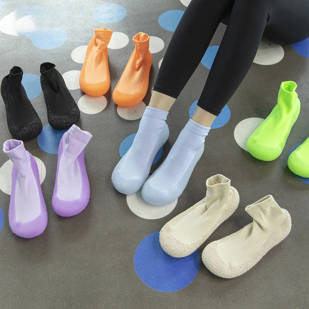Mens and womens beach anti slip fitness yoga dance sports socks barefoot sports shoes gym yoga dance non slip shoes large size 20-43 241106