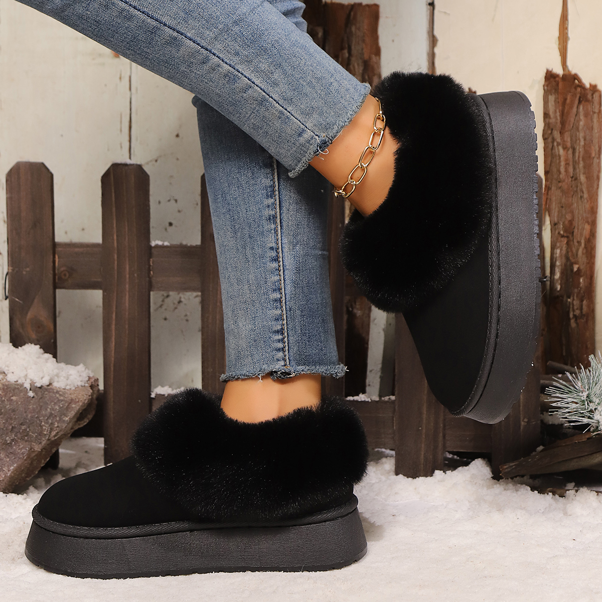 2025 New Warm Designer Women's Winter Flat Shoes Short Plush Fur Ankle Snow Boots Casual Shoes Sports Suede Motorcycle Botas