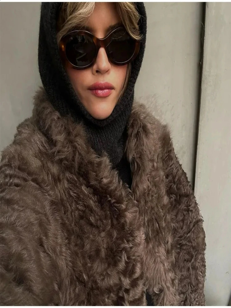 Fur Stand Collar Women Jackets Long Sleeve Fringes Solid Female Coat Autumn Elegant Single Breasted Thicken Ladies Overcoat 241104