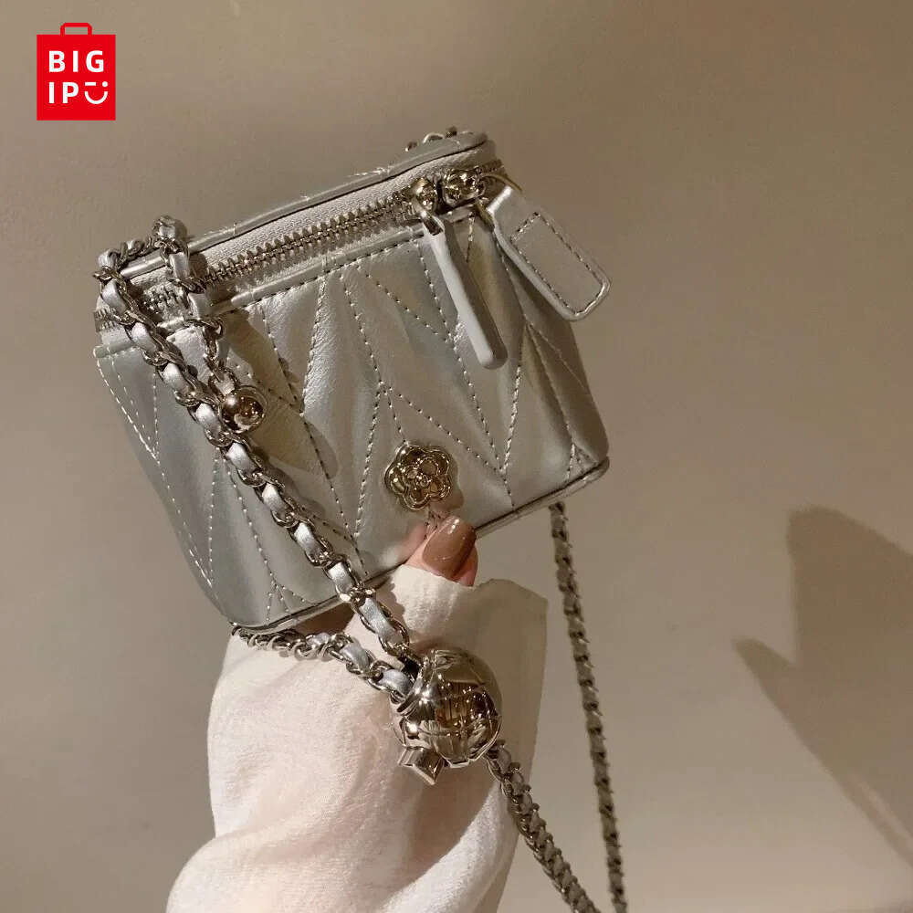 Designer Bag New Fashionable Versatile Small Golden Ball Chain Box Bag Bag Niche High-End Casual Diamond Shoulder Messenger Bag Shoulder Bag