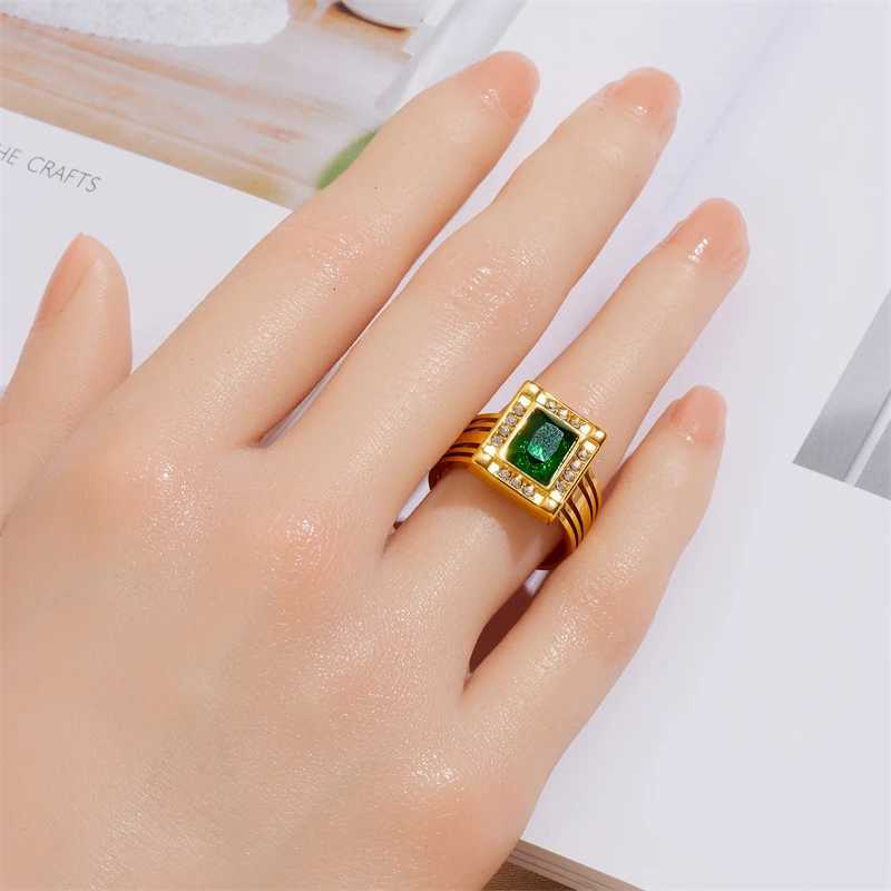 DIEYURO 316L stainless steel Geely green zircon necklace bracelet earrings used for warm and trendy jewelry 5-piece set party gifts X241106