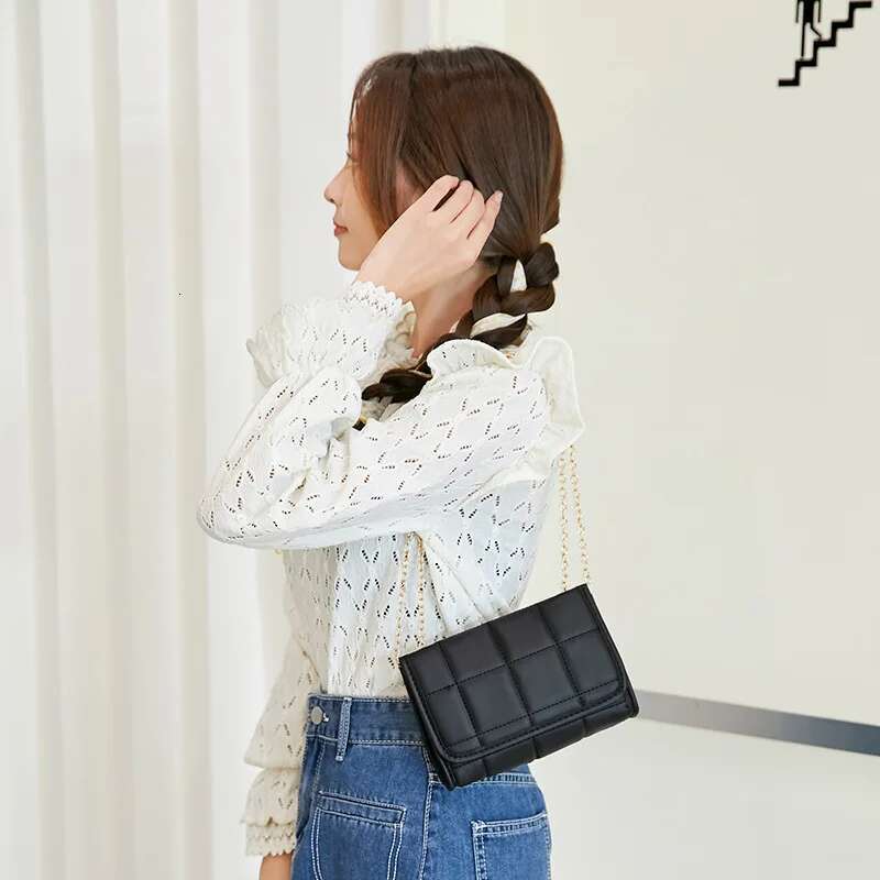 Designer Bag New Korean Checkered Diamond Chain One Shoulder Small Square Bag Fashion Casual Crossbody Pillow Bag Bags For Women