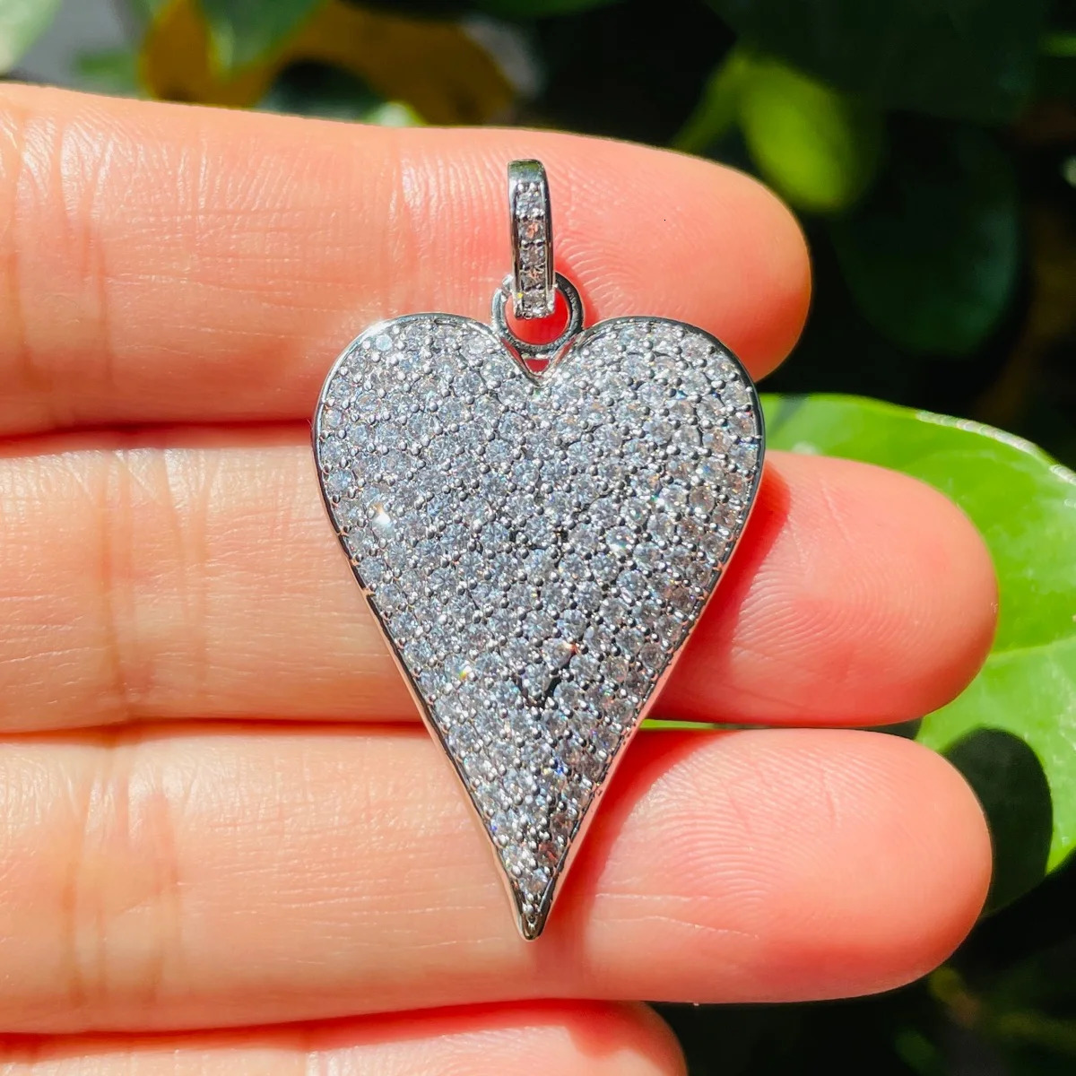 5 pieces of Micro Pave heart-shaped charm sparkling exquisite gold-plated pendant womens necklace bracelet jewelry production accessories wholesale 24