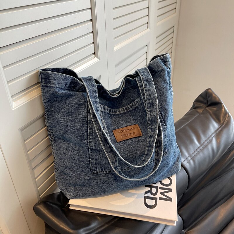New designer denim canvas shoulder bag, new large capacity shopping, niche art handbag, casual handbag, trendy bag