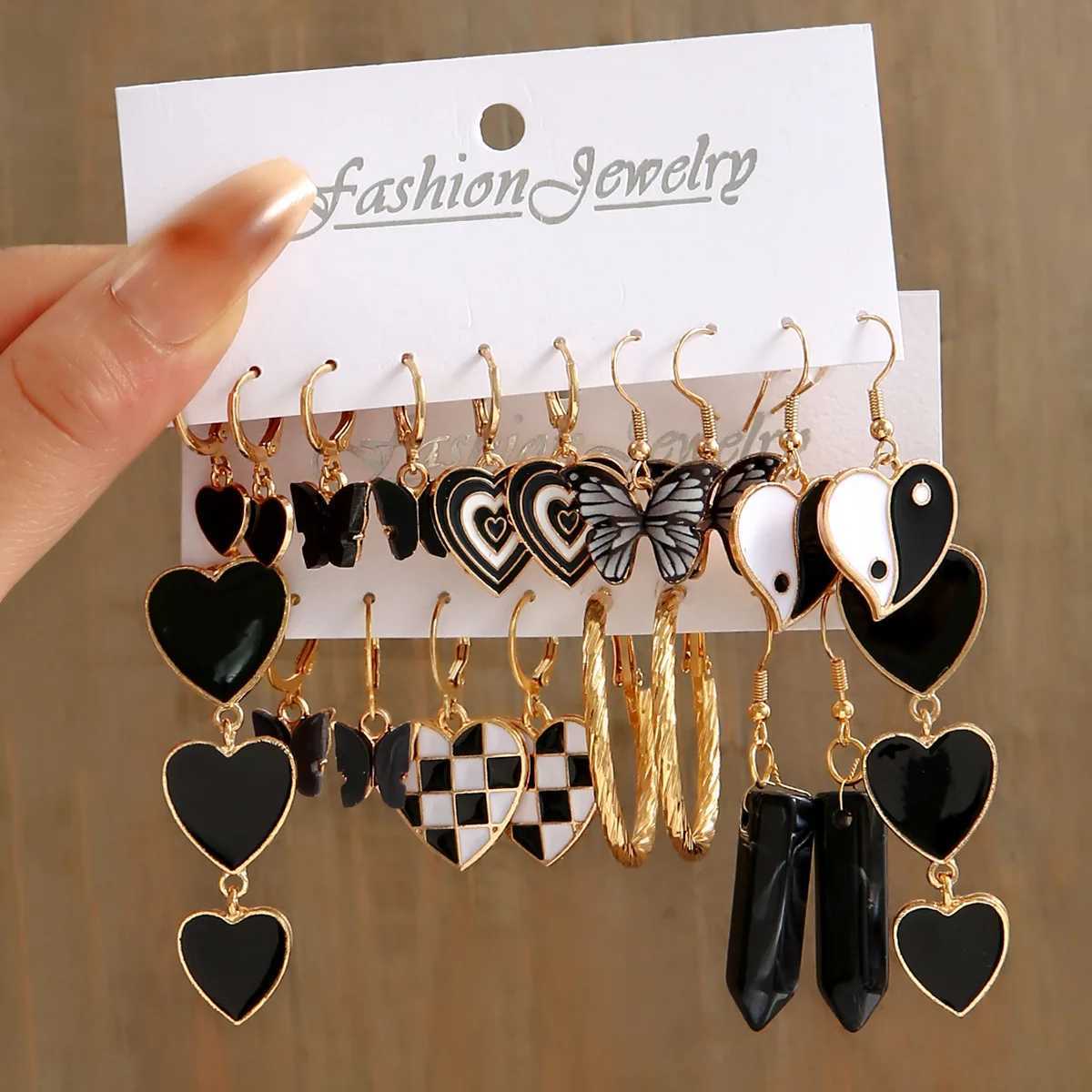 Fashionable Black Pendant Earring Set Suitable for Warm Chessboard Ladies Taiji Warm Earrings 2023 Fashion Jewelry Gift X241106