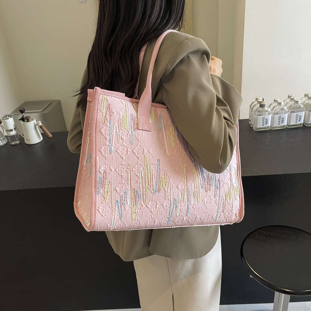 Designer Bag Large Capacity Embroidered Commuter Bag, 2024 New Leisure Hand Shopping Bag, All-In-One Tote Bag