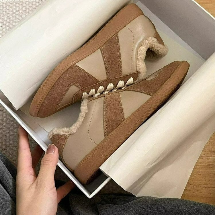 Leisure German Training for Women 2024 New Autumn Lightweight Thick Sole Student American Versatile Board Shoes